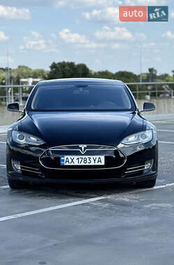 Tesla Model S 2012