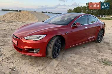 Ліфтбек Tesla Model S 2018 в Черкасах
