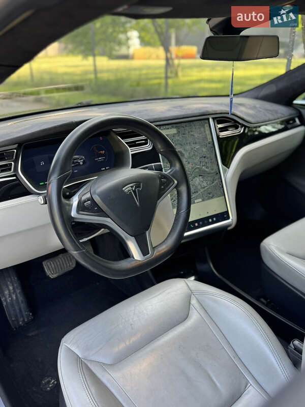 Лифтбек Tesla Model S 2015 в Львове фото 14 Лифтбек Tesla Model S 2015 в Львове