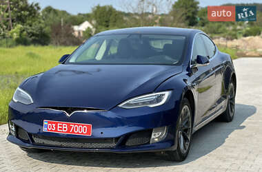 Лифтбек Tesla Model S 2016 в 