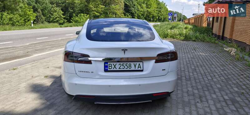 Ліфтбек Tesla Model S 2014 в Красилові