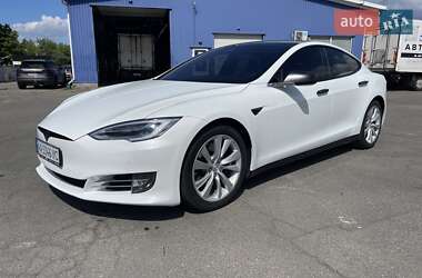 Ліфтбек Tesla Model S 2017 в Києві
