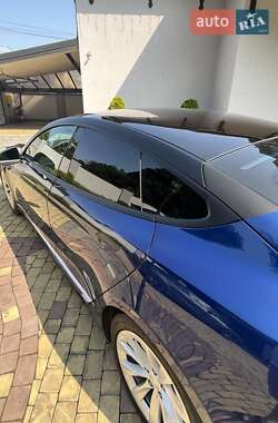 Лифтбек Tesla Model S 2019 в 
