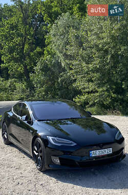 Ліфтбек Tesla Model S 2019 в Дніпрі