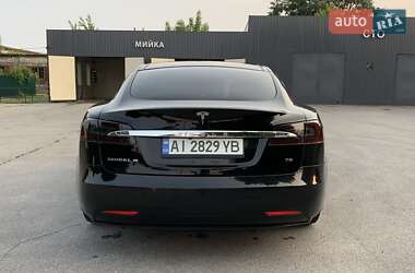 Лифтбек Tesla Model S 2016 в 