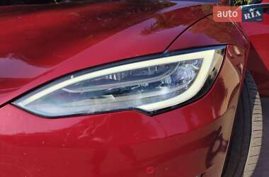 Лифтбек Tesla Model S 2017 в 