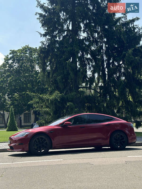 Лифтбек Tesla Model S 2021 в Киеве