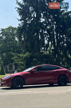 Лифтбек Tesla Model S 2021 в 