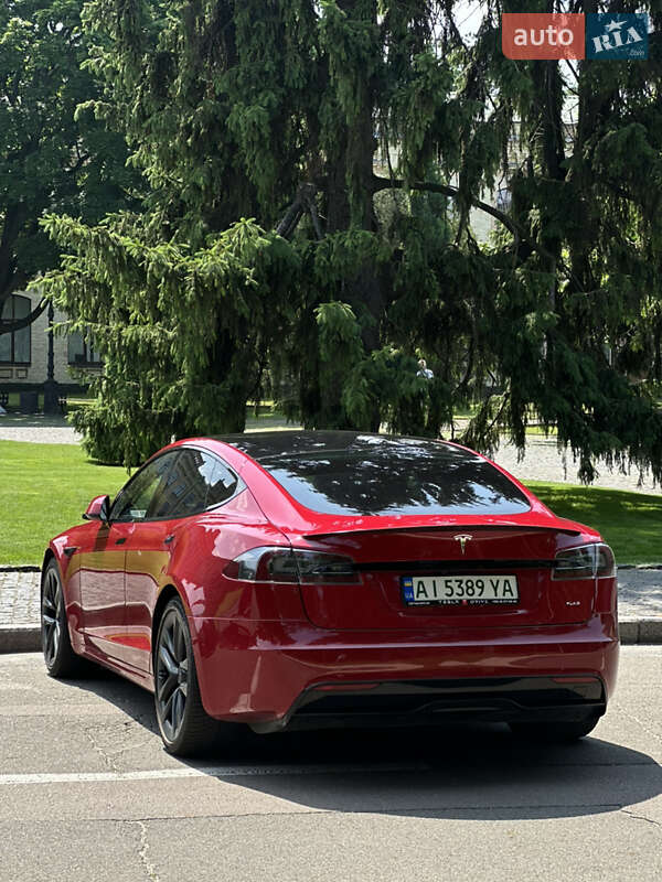 Лифтбек Tesla Model S 2021 в Киеве