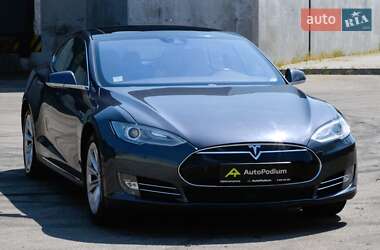Tesla Model S 2016