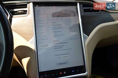 Ліфтбек Tesla Model S 2016 в 