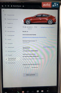 Ліфтбек Tesla Model S 2013 в 