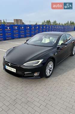 Ліфтбек Tesla Model S 2018 в Вінниці