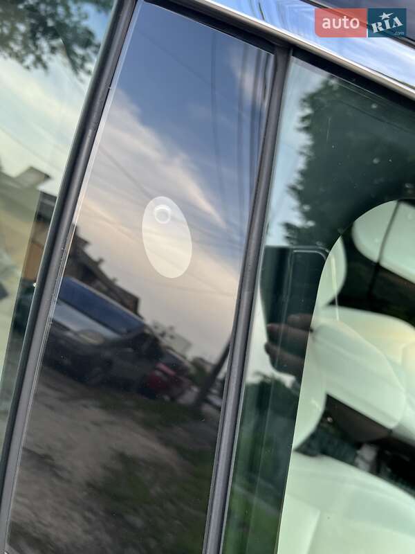 Лифтбек Tesla Model S 2018 в Виннице