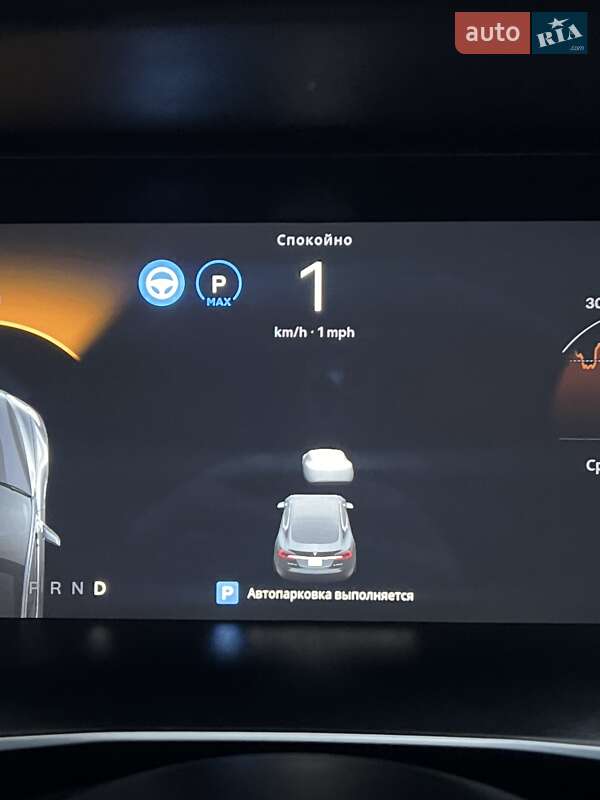 Лифтбек Tesla Model S 2018 в Виннице