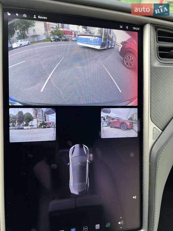 Лифтбек Tesla Model S 2018 в Виннице