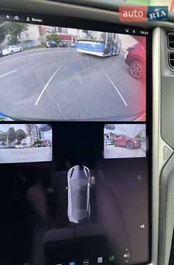 Ліфтбек Tesla Model S 2018 в 