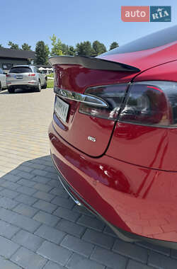 Ліфтбек Tesla Model S 2014 в 