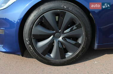 Лифтбек Tesla Model S 2022 в 