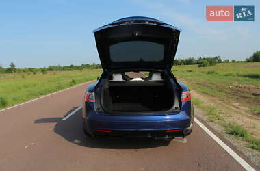 Лифтбек Tesla Model S 2022 в 