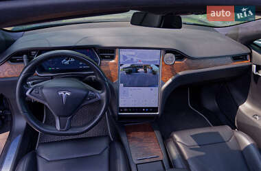 Лифтбек Tesla Model S 2018 в 