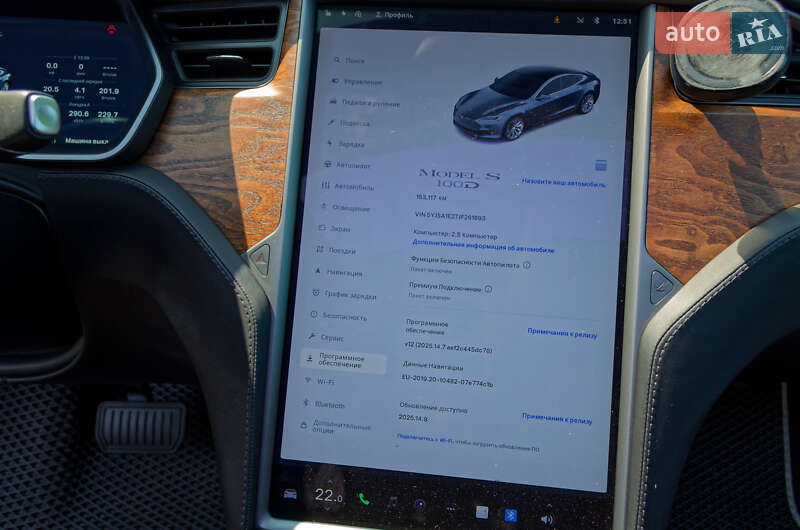 Лифтбек Tesla Model S 2018 в Киеве