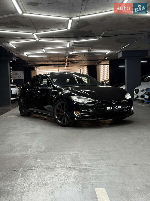 Tesla Model S 2018