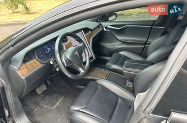 Лифтбек Tesla Model S 2018 в 