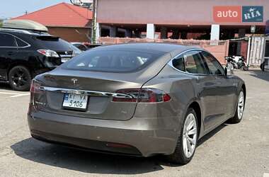 Лифтбек Tesla Model S 2016 в 