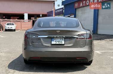 Лифтбек Tesla Model S 2016 в 
