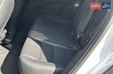 Лифтбек Tesla Model S 2022 в 