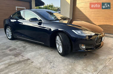 Лифтбек Tesla Model S 2013 в 