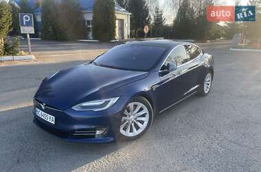 Лифтбек Tesla Model S 2016 в Яворове