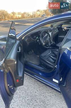 Лифтбек Tesla Model S 2016 в 