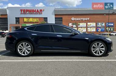 Лифтбек Tesla Model S 2013 в 
