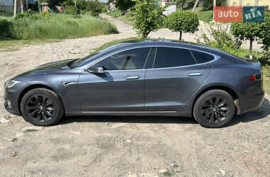 Ліфтбек Tesla Model S 2020 в 