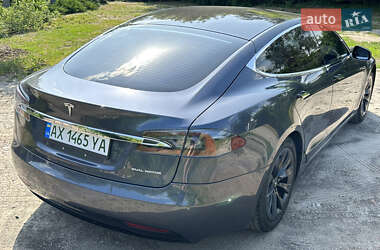 Ліфтбек Tesla Model S 2020 в 