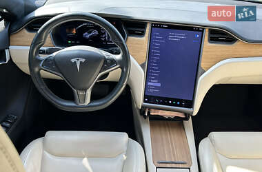 Ліфтбек Tesla Model S 2020 в 