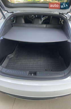 Лифтбек Tesla Model S 2016 в 
