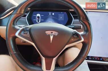 Лифтбек Tesla Model S 2015 в 