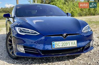 Лифтбек Tesla Model S 2019 в 