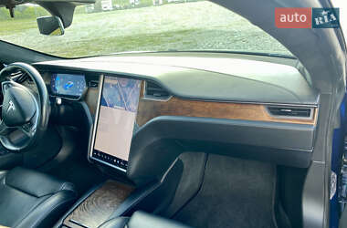 Лифтбек Tesla Model S 2019 в 