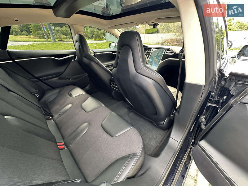 Лифтбек Tesla Model S 2014 в Львове фото 9 Лифтбек Tesla Model S 2014 в Львове
