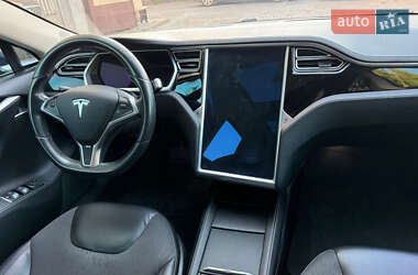 Ліфтбек Tesla Model S 2014 в 