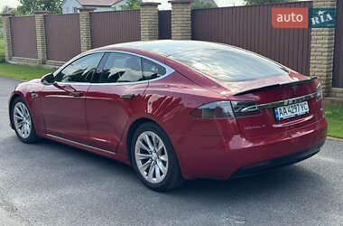 Лифтбек Tesla Model S 2016 в 