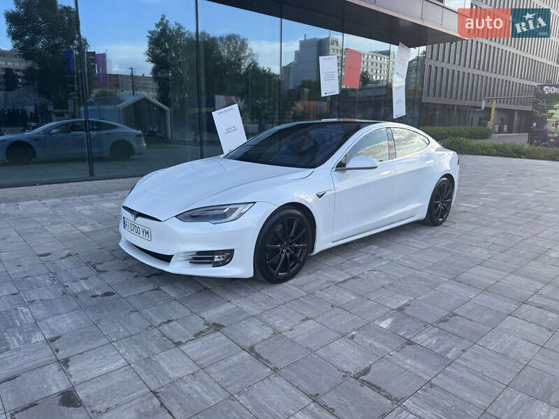 Лифтбек Tesla Model S 2020 в Киеве фото 2 Лифтбек Tesla Model S 2020 в Киеве