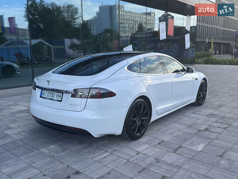 Лифтбек Tesla Model S 2020 в Киеве фото 6 Лифтбек Tesla Model S 2020 в Киеве