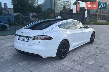 Лифтбек Tesla Model S 2020 в 