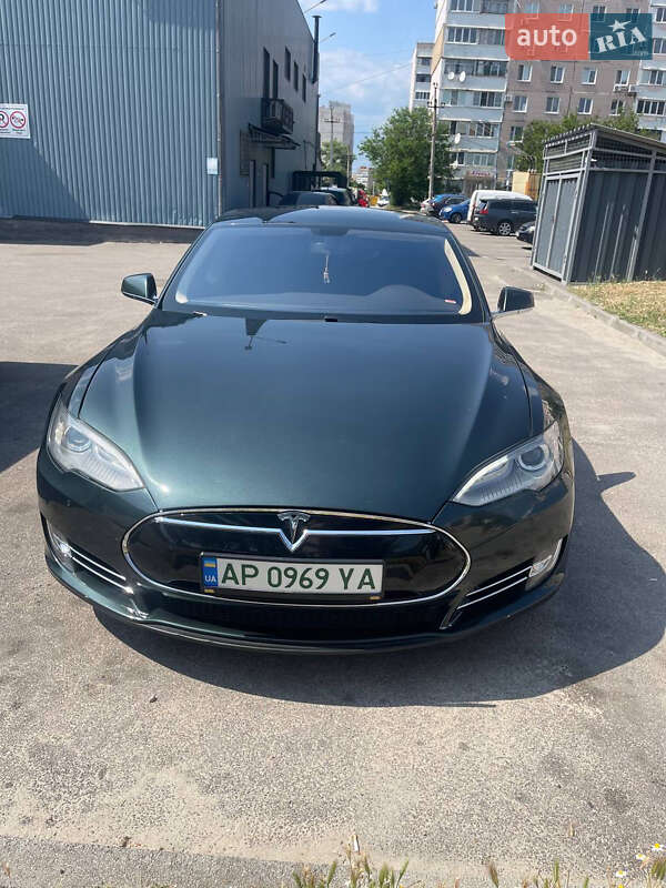 Ліфтбек Tesla Model S 2014 в Запоріжжі