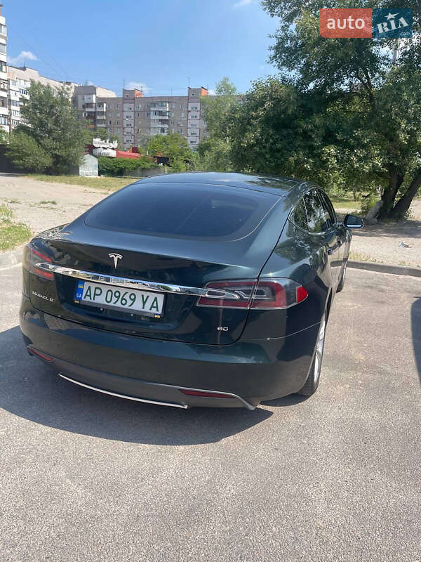 Ліфтбек Tesla Model S 2014 в Запоріжжі